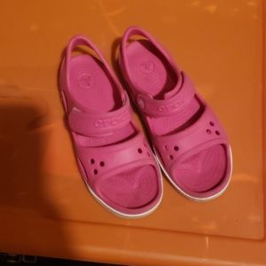 Crocs pink